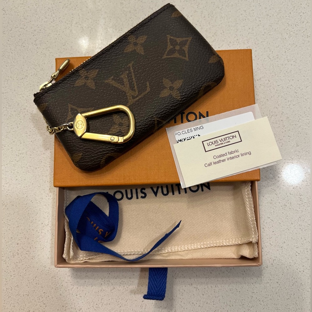 Louis Vuitton Key Pouch 100% Authentic with Box and Dust Bag